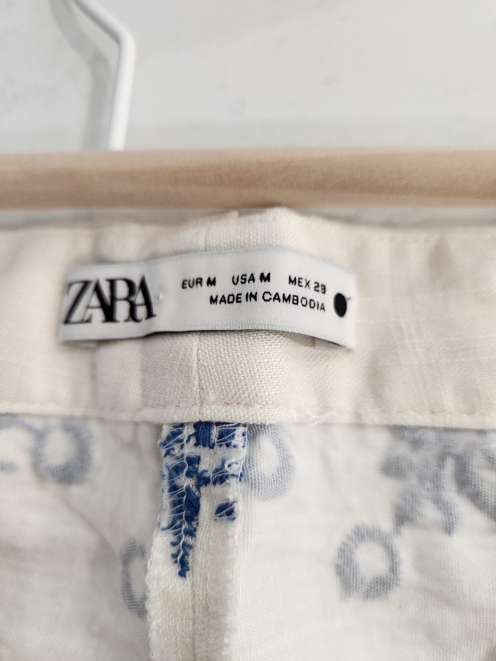 Zara Cream Wide-Leg Capris with Blue Embroidered Floral Print - Picture 8 of 13